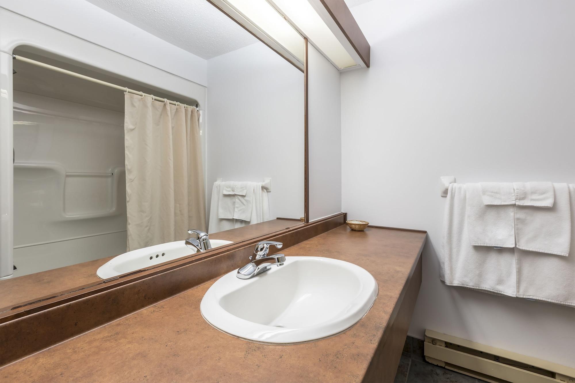 Hotel Baie Saint Paul Ngoại thất bức ảnh